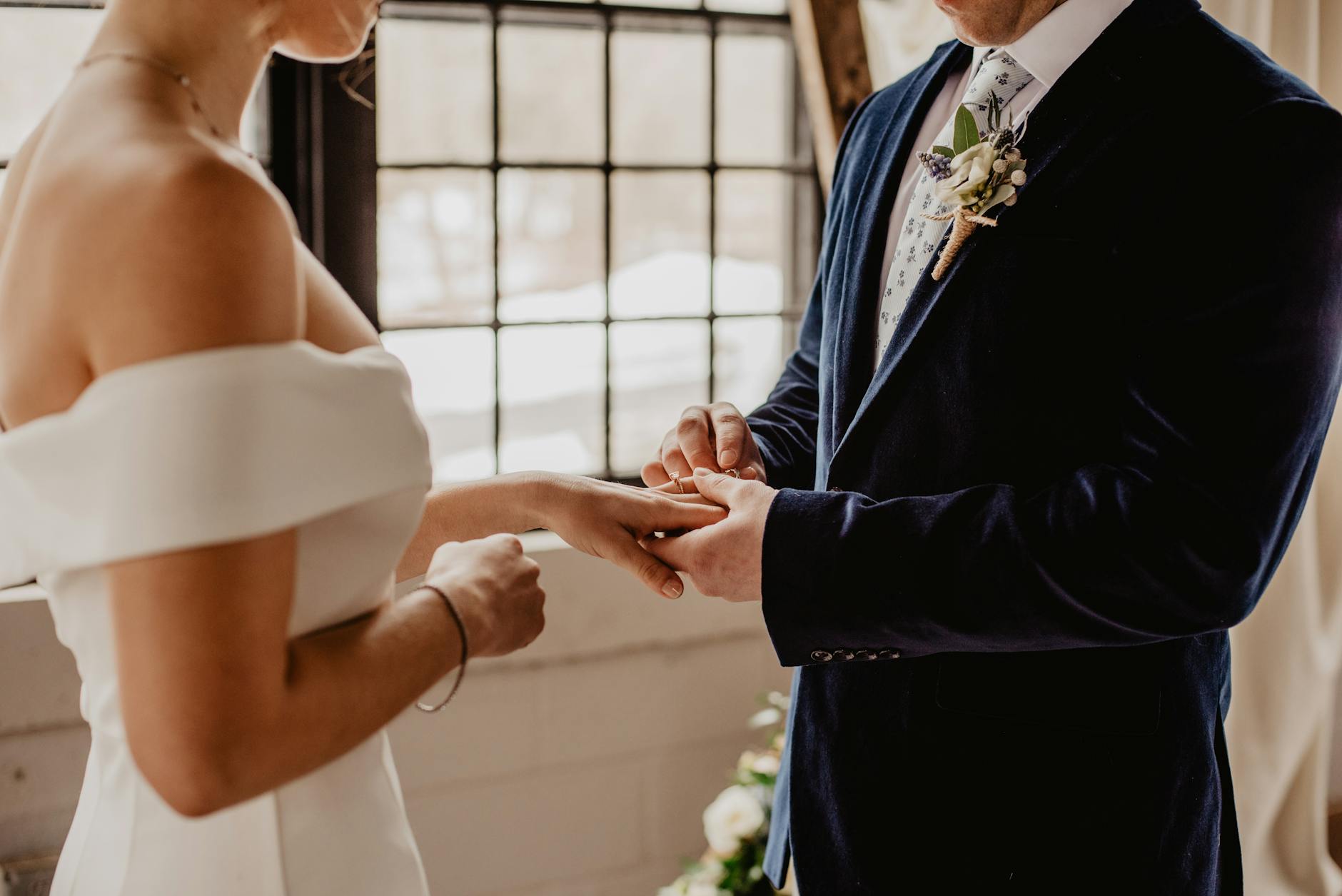 How to Start a Wedding Planning Business in 2024: A Step-by-Step Guide