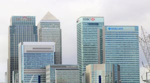 Modern skyline of Canary Wharf featuring iconic bank skyscrapers like HSBC and Barclays. Find the Right Bank for Your Business